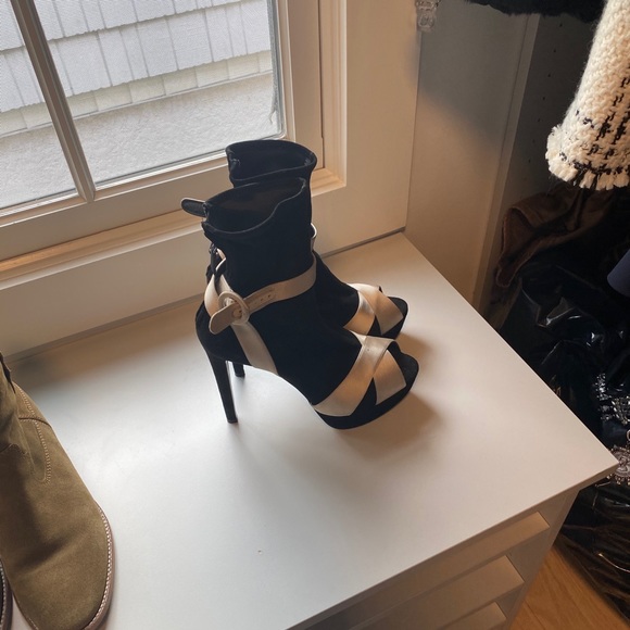 Prada booties vintage - Picture 7 of 10